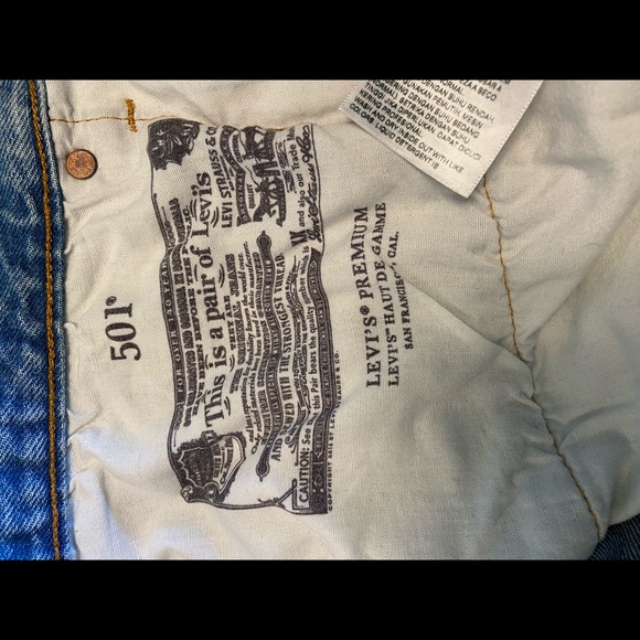 Women’s Levi’s 501 - Picture 3 of 3